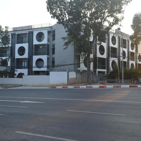 Airport Avenue Hotel Gyogon Exterior photo